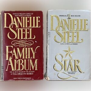 🎈4/$20 - Danielle Steel - Set of “Family Album” and “Star.”